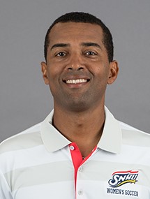 Head Coach Elie Monteiro